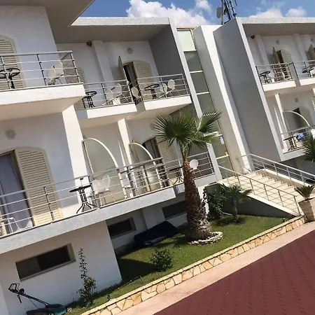 Royal Blue Hotel Dhërmi