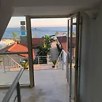 Royal Blue Hotel 4*