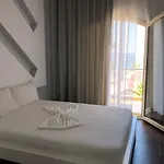 Royal Blue Dhërmi