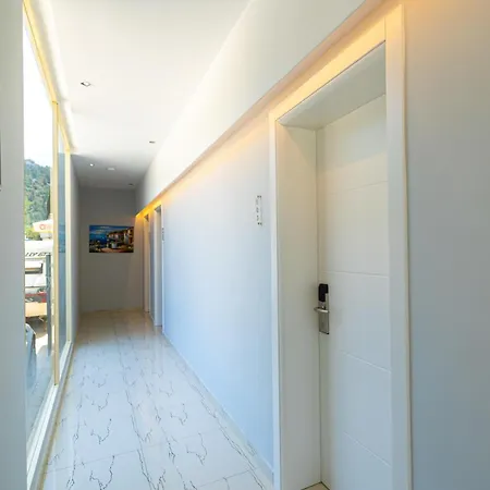 Royal Blue Hotel Dhërmi