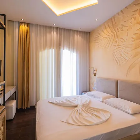 Royal Blue 4* Dhërmi