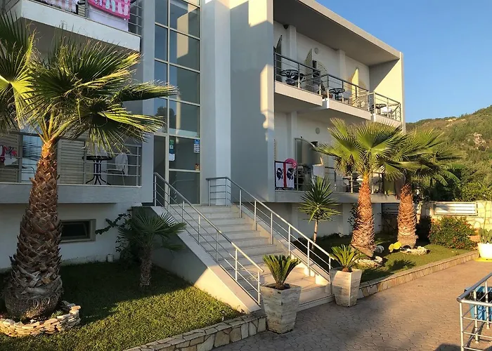 Royal Blue Hotell 4*