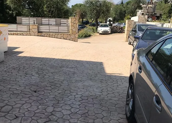 Royal Blue Hotell 4*